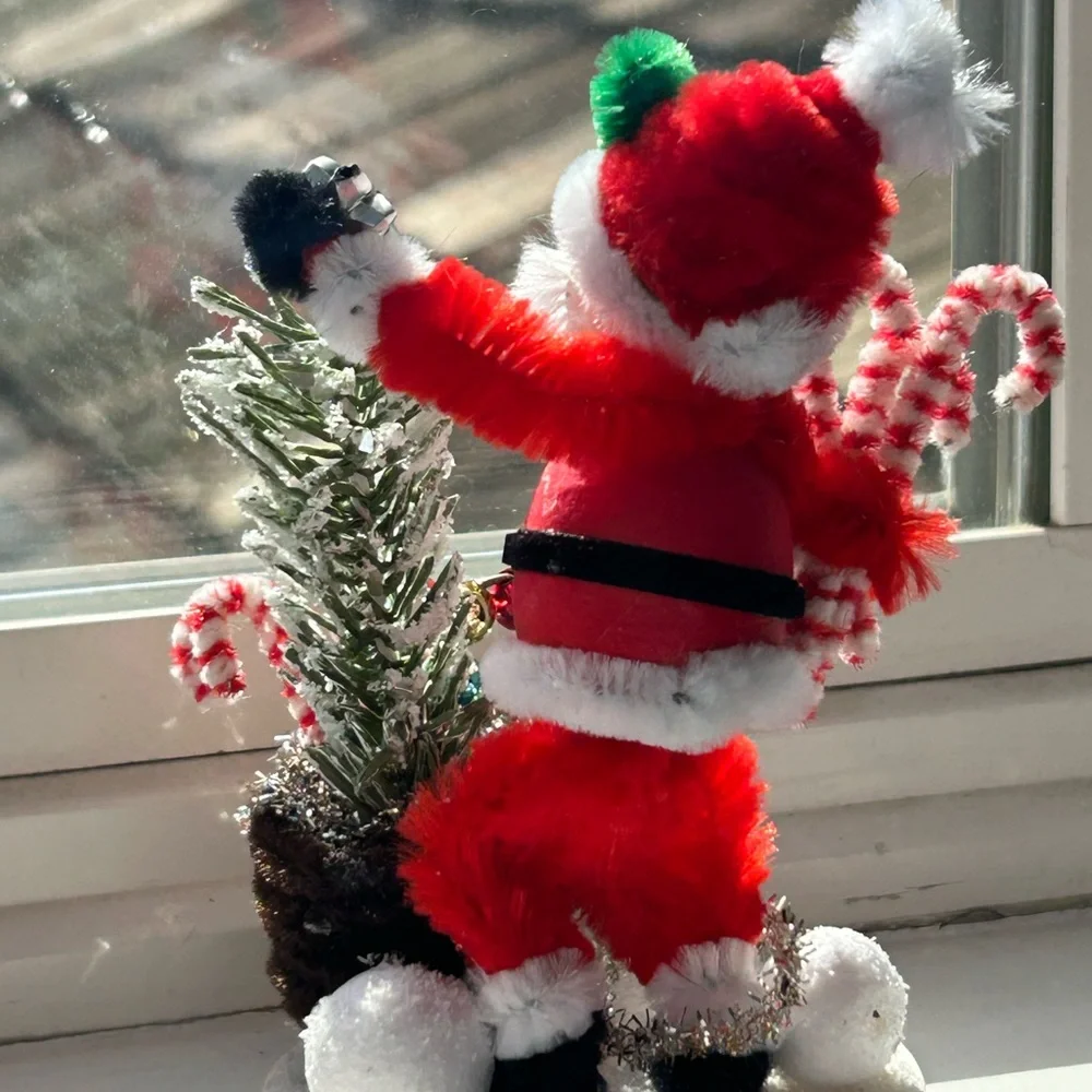 Festive vintage repurposed Santa Holiday Decoration - Picture 6 of 6